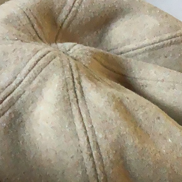 August H A T Company - Picture 5 of 5